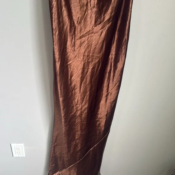 NEW ASOS DESIGN scoop back bias cut satin maxi dress in chocolate 10 - Picture 5 of 13
